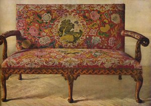 Um canapé da rainha Anne estofado em Petit Point, c1900, 1936 de Unbekannt