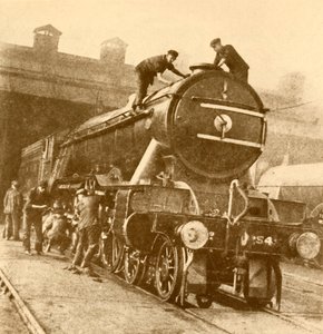 Uma lavagem e escovagem para o Flying Scotsman., C1930. de Unbekannt