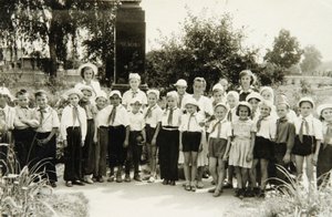 Unidade de Jovens Pioneiros em Yalta, Crimeia, URSS, década de 1950 de Unbekannt