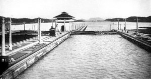 Uma fechadura no Canal do Panamá, Panamá, 1926 de Unbekannt