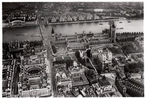Vista aérea de Westminster, Londres, de um Zeppelin, 1931 1933 de Unbekannt