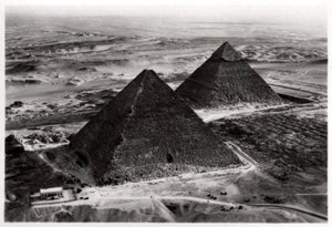 Vista aérea das pirâmides de Gizé, Egito, de um Zeppelin, 1931 1933 de Unbekannt