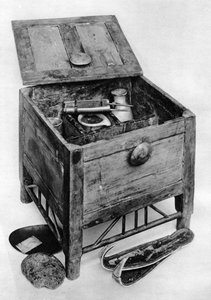 Uma sanita de madeira egípcia antiga, 1936 de Unbekannt