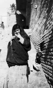 Mulher árabe, Iraque, 1917-1919 de Unbekannt