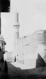 Backstreet e antiga mesquita, Bagdá, Iraque, 1917-1919 de Unbekannt