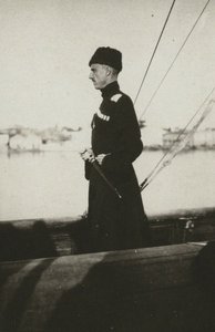 Barão Pyotr Nikolayevich Wrangel no iate Lucullus. Lemnos, 1921. de Unbekannt