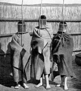 As raparigas de Basuto noivas durante um período de iniciação na sociedade tribal adulta, Lesoto, 1922 de Unbekannt
