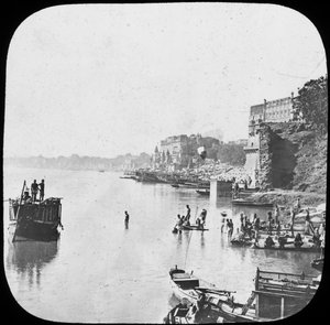Banho ghat em Benares, Índia, final do século 19 ou início do século 20 de Unbekannt