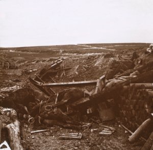 Bateria bombardeada, Clery, França, c1914-c1918 de Unbekannt