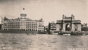 Bombaim - Taj & Gateway, c1930. de Unbekannt
