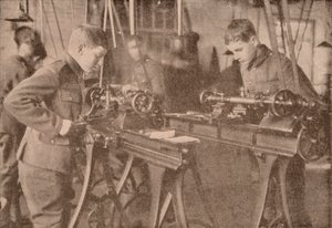 Meninos da Bradfield College fazendo peças de concha, Berkshire, c1916 1928 de Unbekannt