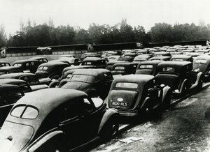 Carros confiscados pelos alemães ocupantes, Vincennes, Paris, 1940-1944 de Unbekannt