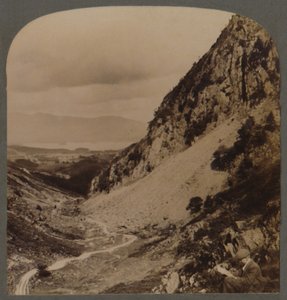Fortifique Craig e o belo vale de Borrowdale, distrito do lago, Inglaterra, 1903. de Unbekannt