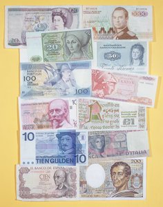 Colecção de notas do Banco Europeu do final do século XX (papel impresso) de Unbekannt