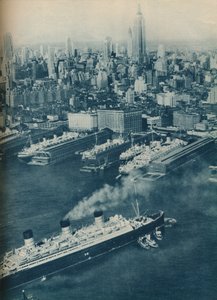 Cunard White Star liner Berengaria, aproximando-se do cais de Cunard, 1936 de Unbekannt