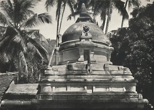 Dagoba no templo do dente sagrado em Kandy, 1926 de Unbekannt