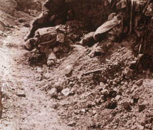 Cadáveres, Beauséjour, norte da França, c1914-c1918 de Unbekannt