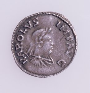Denier de Carlos Magno (742-814) obverso mostrando um retrato de Carlos Magno, Quentovic Mint 768-814 (prata) (para o reverso ver: 110164) de Unbekannt