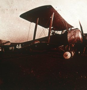 Avião de combate decolando, c1914-c1918 de Unbekannt