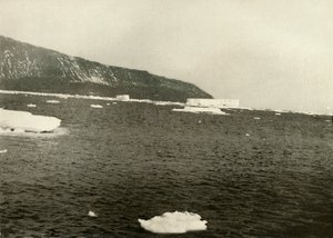 Gelo flutuante no Cabo Adare, c1908, 1909. de Unbekannt