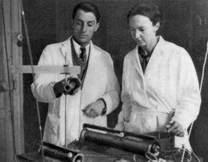 Frederic Joliot e Irene Joliot-Curie, cientistas franceses, 1935 de Unbekannt