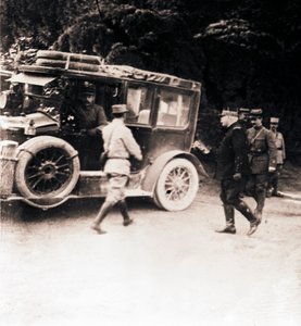 Oficiais e veículo franceses, c1914-c1918. de Unbekannt