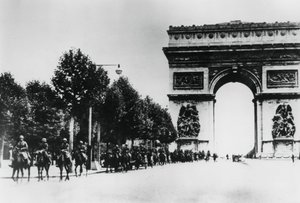 Soldados alemães marchando por Paris, 14 de junho de 1940 de Unbekannt