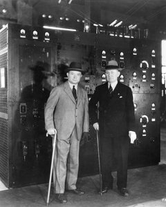 Guglielmo Marconi e David Sarnoff, 1933 de Unbekannt
