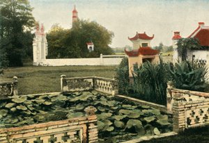 Hanoi. Escova de pagode, Hanói. Objetivo Thap Pagoda, 1900. de Unbekannt