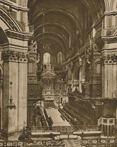 Altar alto de St. Pauls visto a longa vista do coro, c1935. de Unbekannt