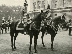 Sua Majestade com o Duque de Gloucester, no Trooping the Color, 1928, 1937. de Unbekannt
