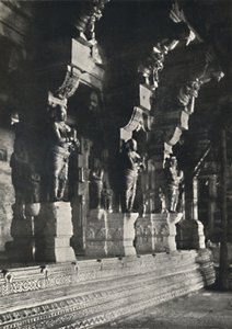 Interior de um templo hindu, Ceilão, 1926 de Unbekannt