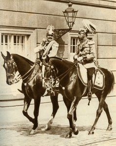 Kaiser Wilhelm II e rei George V em Berlim, Alemanha, 1911, 1935. de Unbekannt