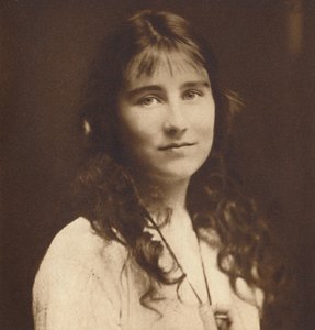 Lady Elizabeth Bowes-Lyon quando jovem, c1917, 1937 de Unbekannt