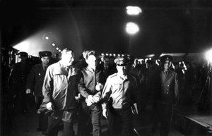 Últimos passos do cosmonauta russo Vladimir Komarov, Cosmódromo de Baikonur, URSS, 23 de abril de 1967 de Unbekannt