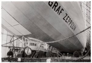 Cerimônia de lançamento do Zeppelin LZ127 Graf Zeppelin, Friedrichshafen, Alemanha, 9 de julho de 1928 1933 de Unbekannt