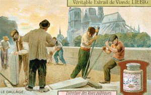 Colocando lajes de pavimentação em uma rua de Paris, c1900 de Unbekannt