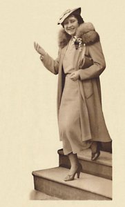 Saída da Praça Belgrave nº 3, para o batizado da princesa Alexandra em 9 de fevereiro de 1937 de Unbekannt