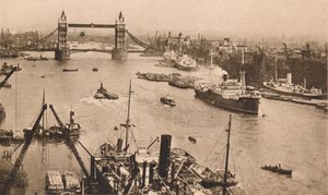 Londres - ponte da torre e a piscina, c1910 de Unbekannt