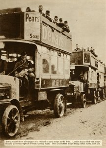 Ônibus de Londres levando tropas escocesas para a frente, Primeira Guerra Mundial, 1914, 1935. de Unbekannt