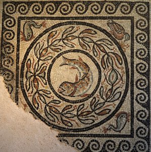 Lyon, região de Auvergne, Rhône Alpes, departamento de Rhône. 69000
Mosaico de Choulans, descoberto em 1967. Representar um peixe de Unbekannt