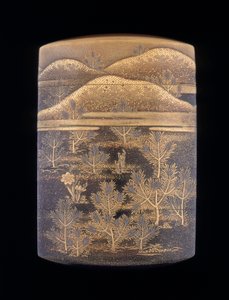 Makie laca inro decorada com pinheiros estilizados e colinas, final do período Edo, Japão, 1750-1850 de Unbekannt