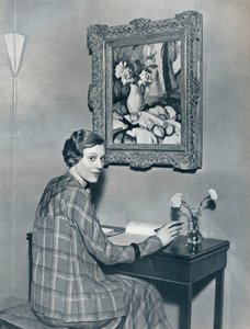 Marie Ney em seu apartamento, c1934 de Unbekannt