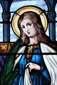 A igreja de Mezilles. Janela de vidro manchado. Sainte Eliane. França de Unbekannt