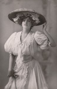 Gabrielle Ray, 1883-1973, c1930. de Unbekannt
