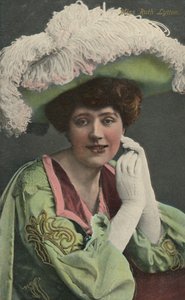 Ruth Lytton, 1875-1939, c1930. de Unbekannt