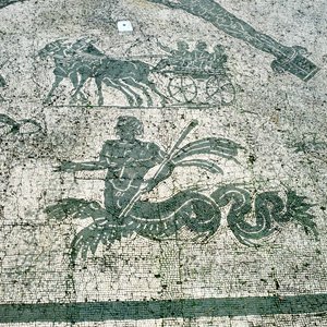 Mosaico, Carrinhos puxados por mulas com viajantes, Cisarii. século 1 dC de Unbekannt