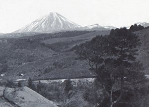 Monte Ngauruhoe, final do século XIX e início do século XX. de Unbekannt