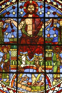 Museu Nacional de Monumentos Franceses. Antiga igreja dos Cordeliers, Chateauroux. Janela de vidro manchado do Juízo Final, Paris, França de Unbekannt