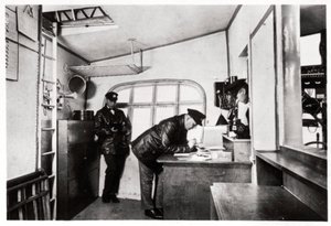 Sala de navegação, Zeppelin LZ 127 Graf Zeppelin, 1933 de Unbekannt